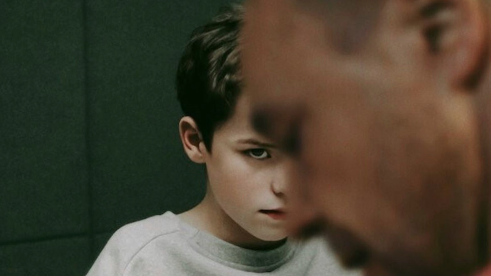 Entre la Impulsividad y la Identidad: El Cerebro Adolescente en Adolescence